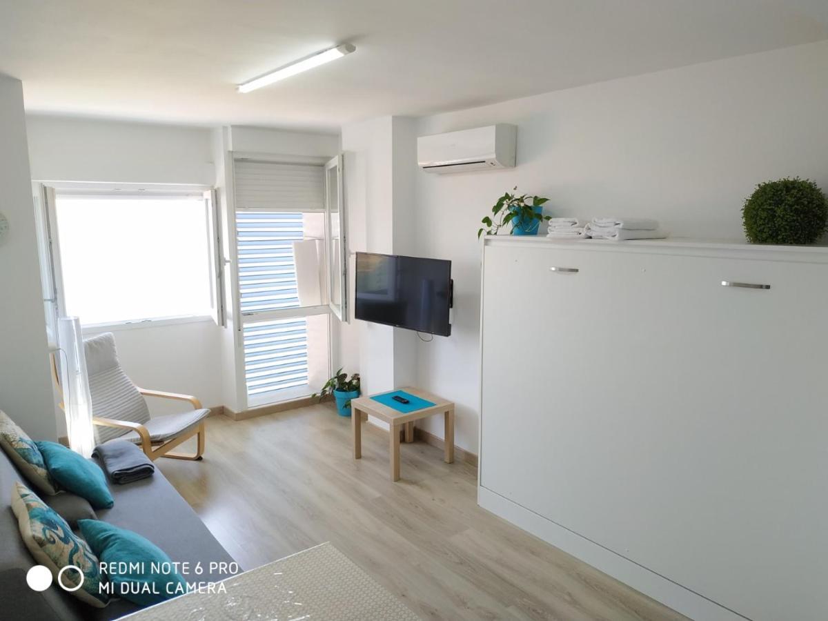 Apartamentos Poniente Вилануева де Ароса Екстериор снимка