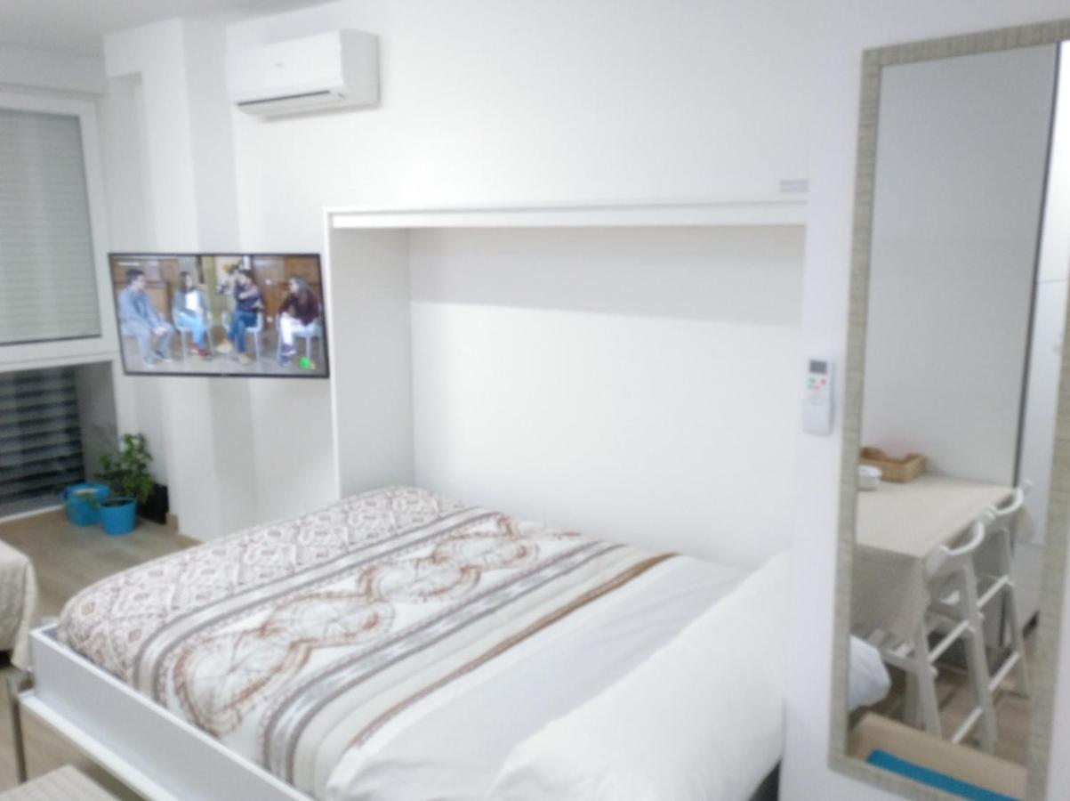 Apartamentos Poniente Вилануева де Ароса Екстериор снимка